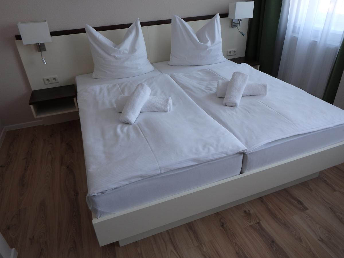 Garni Hotel Lavendelhof Nauen Dış mekan fotoğraf