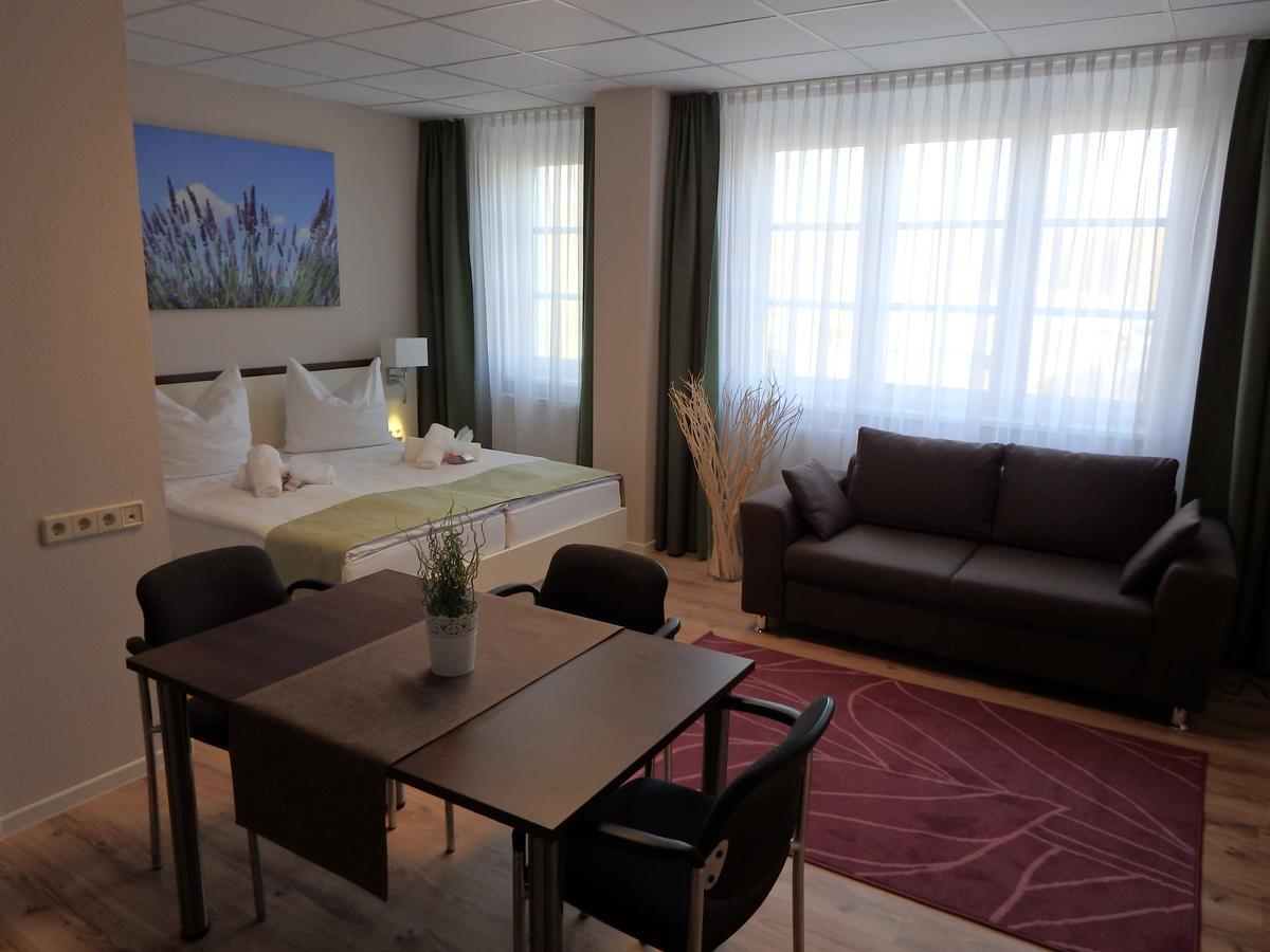 Garni Hotel Lavendelhof Nauen Dış mekan fotoğraf